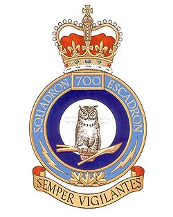 Unit crest 700 Comm Sqn.jpg