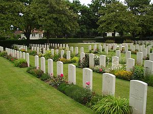 Cemetery La Delivrande.jpg