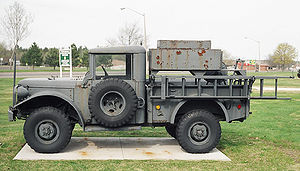 Vehicle m37cdn signals line leftside.jpg